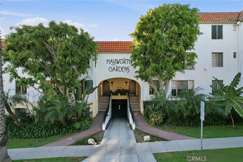 1345 N Hayworth 2