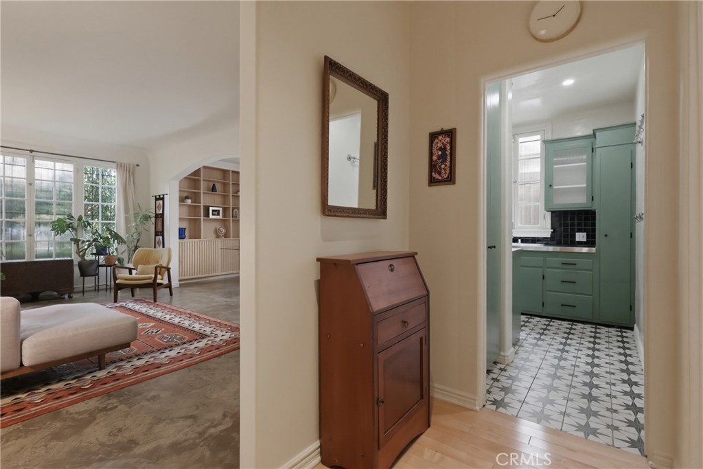 1345 N Hayworth 2