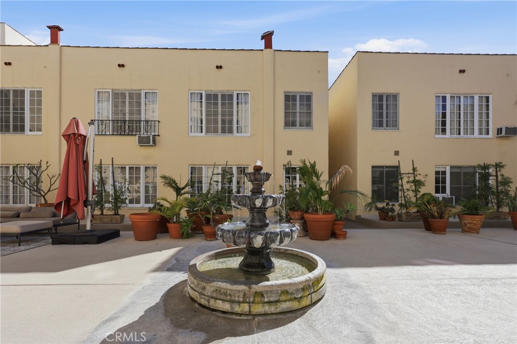 1345 N Hayworth 2