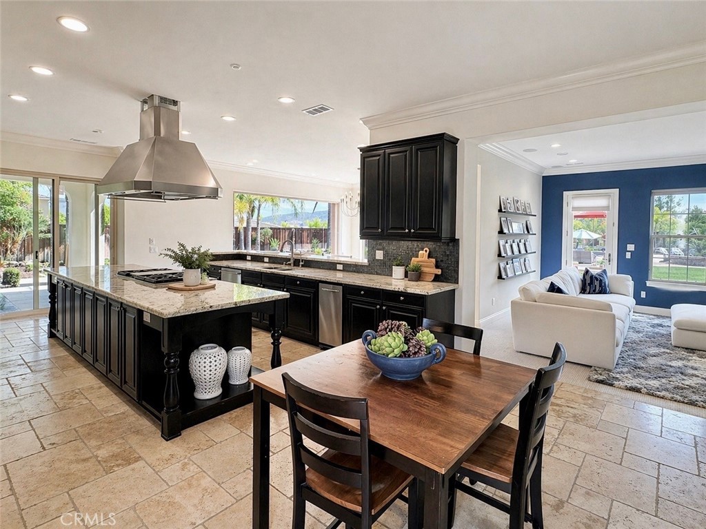 15020 Applewood Court
