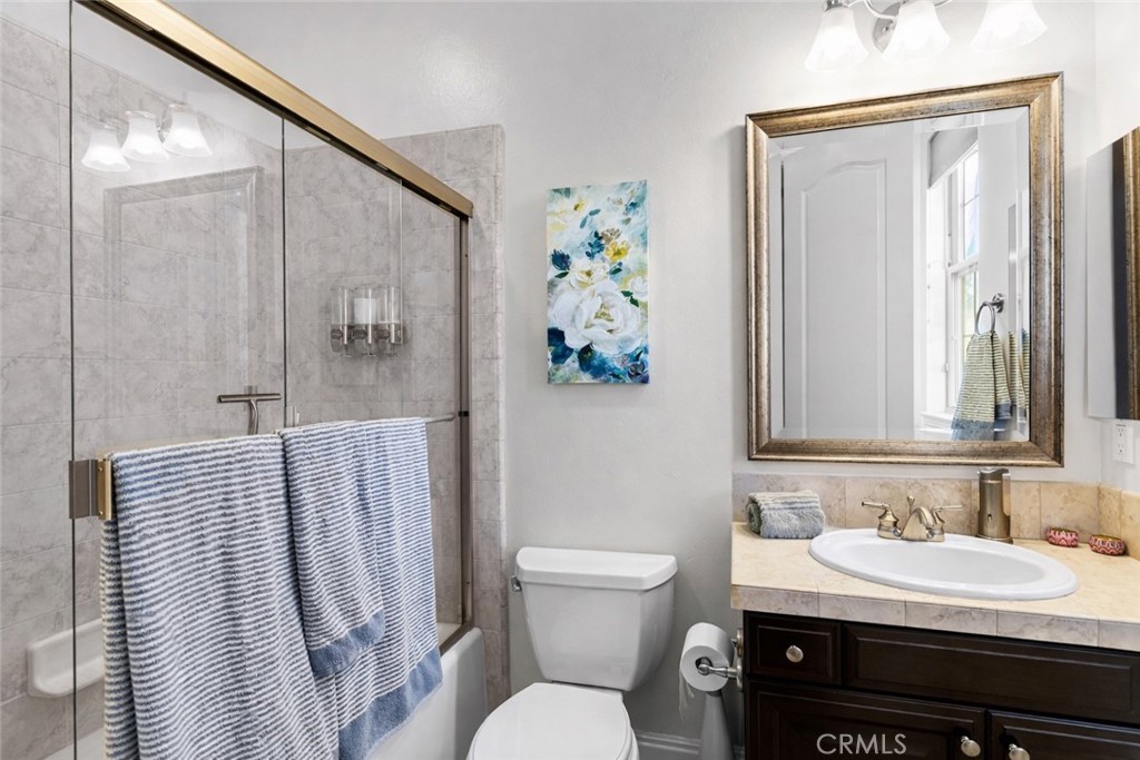 15020 Applewood Court