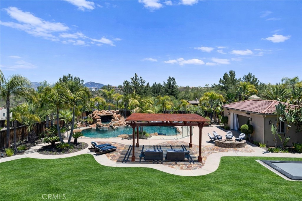 15020 Applewood Court