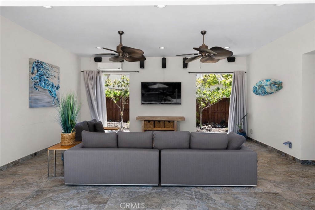 15020 Applewood Court
