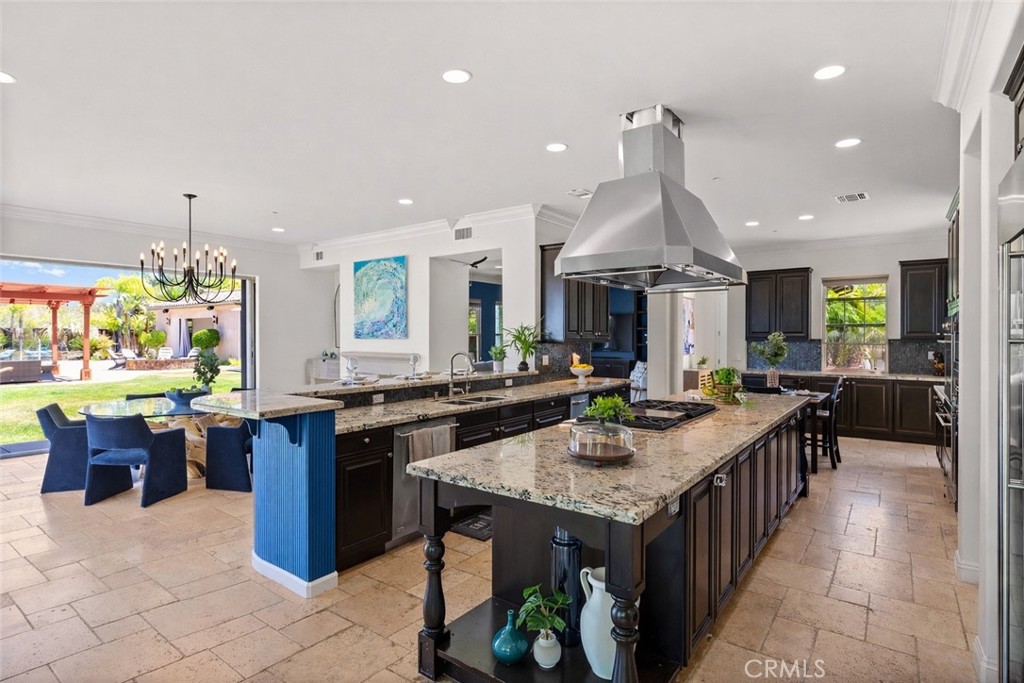 15020 Applewood Court