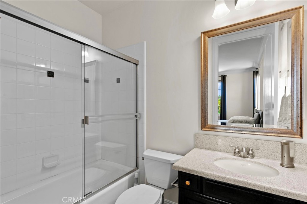 15020 Applewood Court