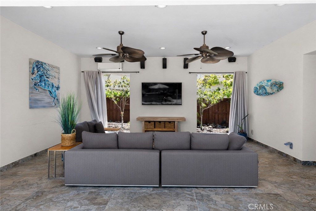 15020 Applewood Court