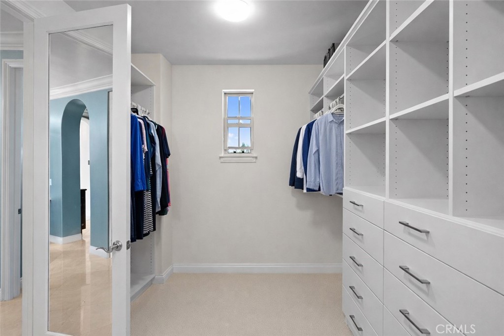 15020 Applewood Court