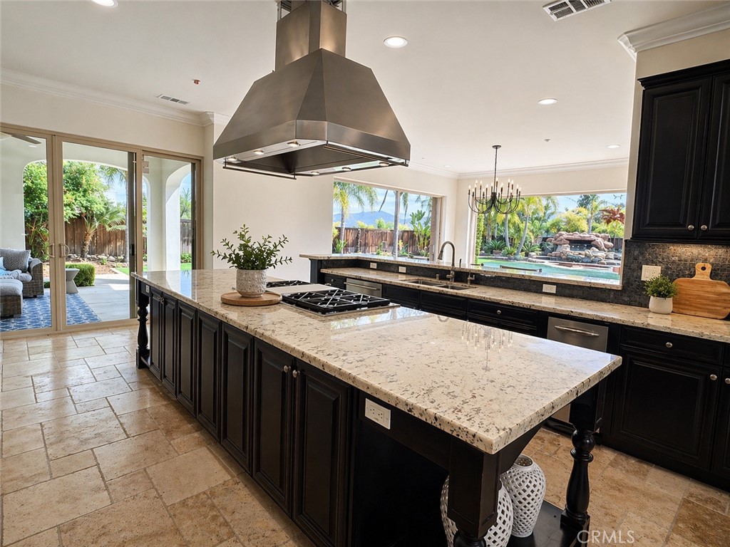 15020 Applewood Court
