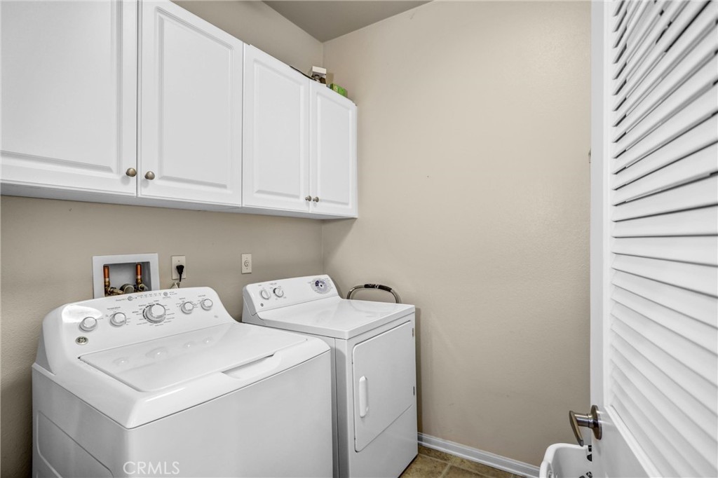 30505 Canyon Hills 2204