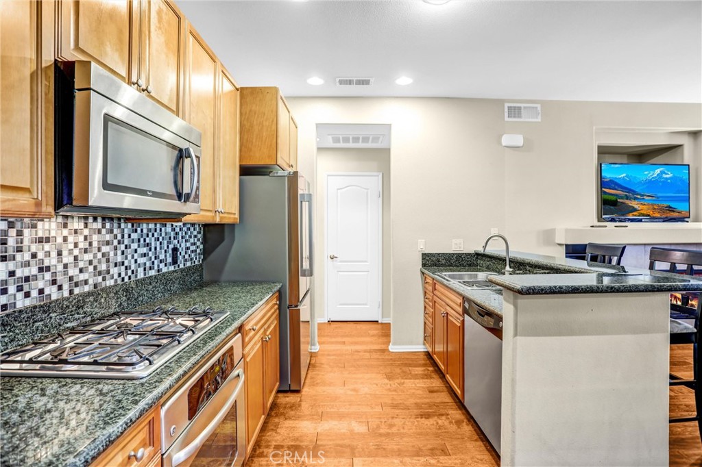 30505 Canyon Hills 2204