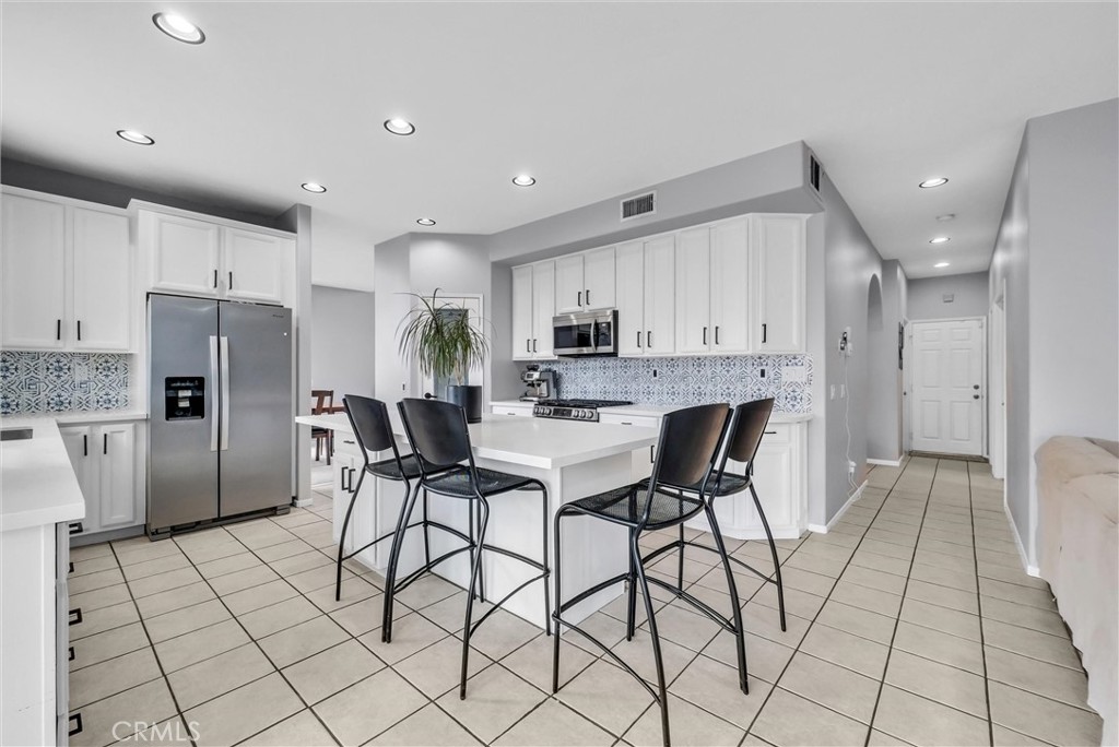 24550 Avenida Arconte