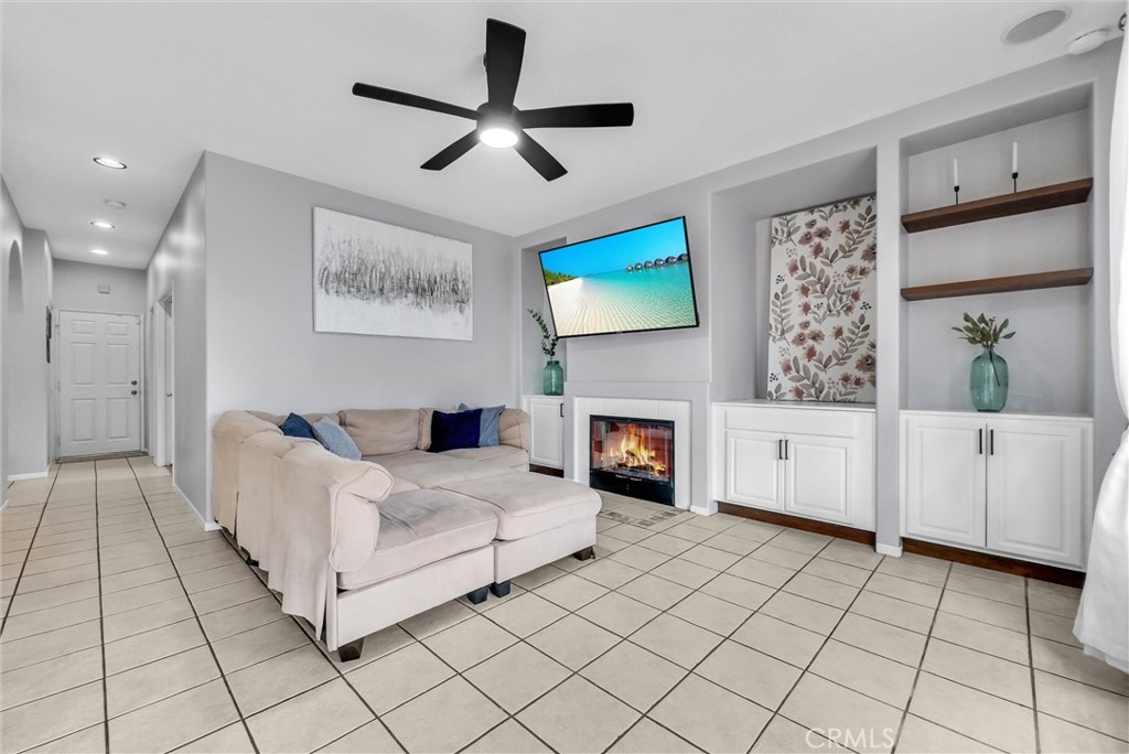 24550 Avenida Arconte