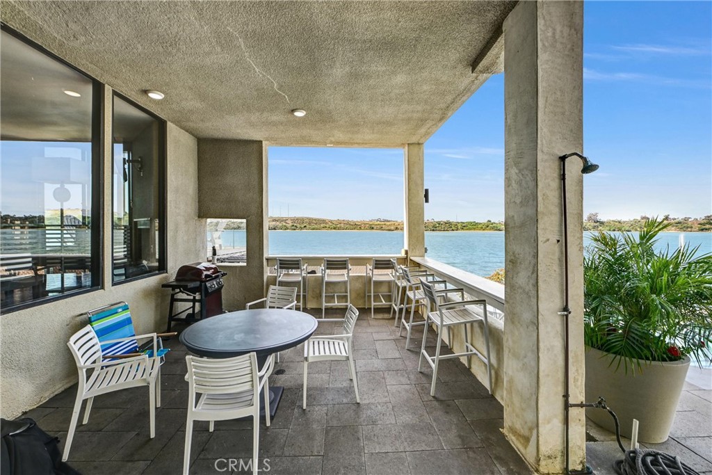 4513 Cove Drive 17