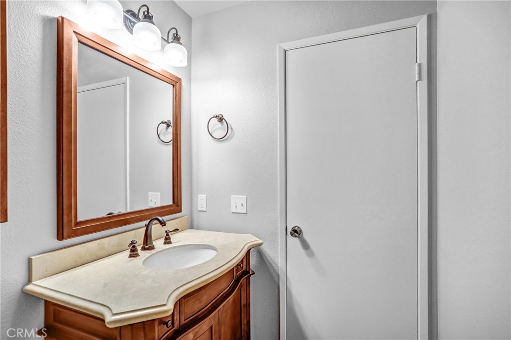 2891 Canyon Crest 15