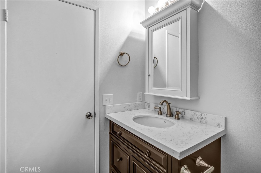 2891 Canyon Crest 15