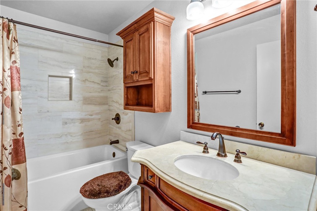 2891 Canyon Crest 15