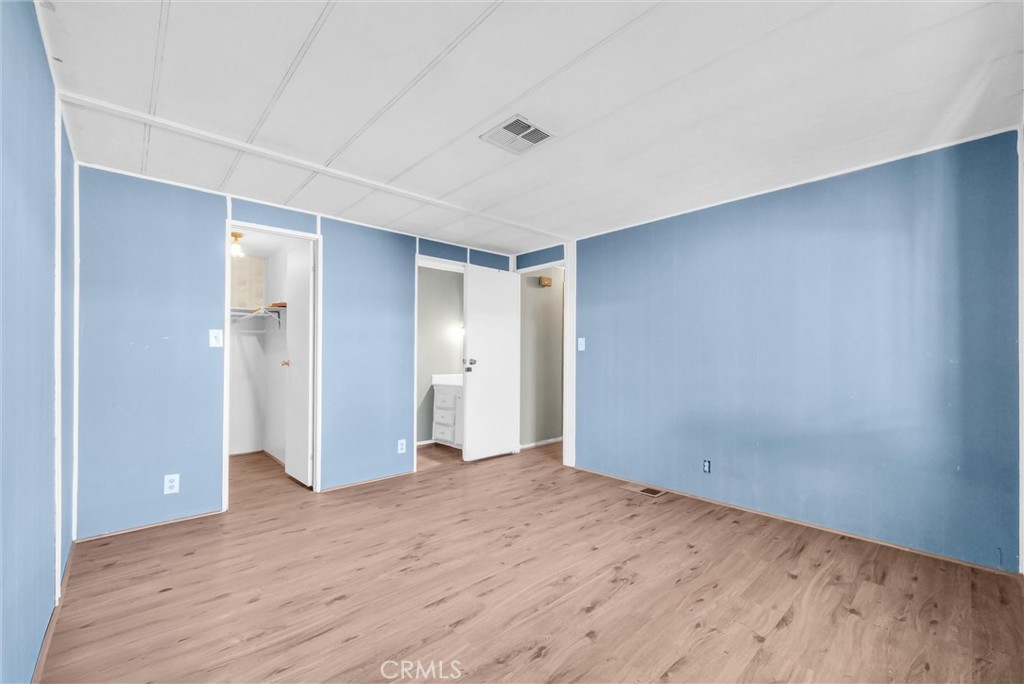 716 N Grand Ave. D7
