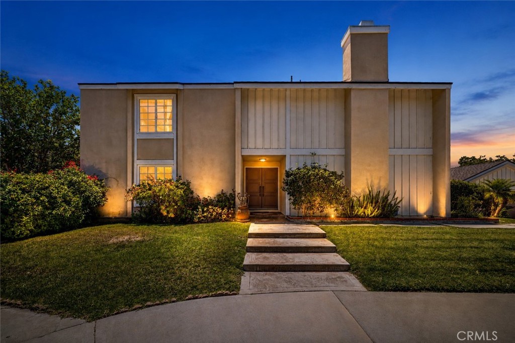 4 Hickory Tree Lane