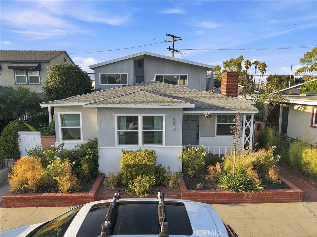 5829 E 2nd