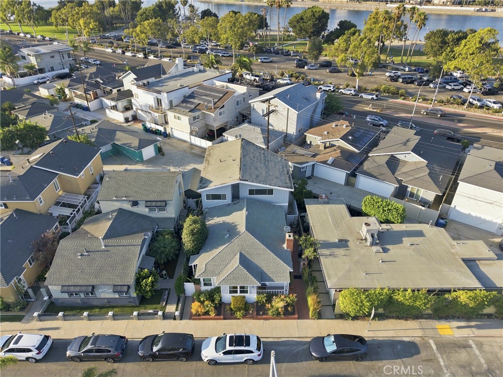 5829 E 2nd