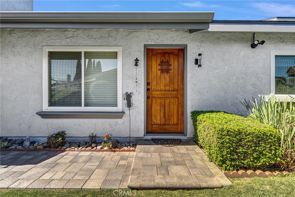 3429 S Lowell