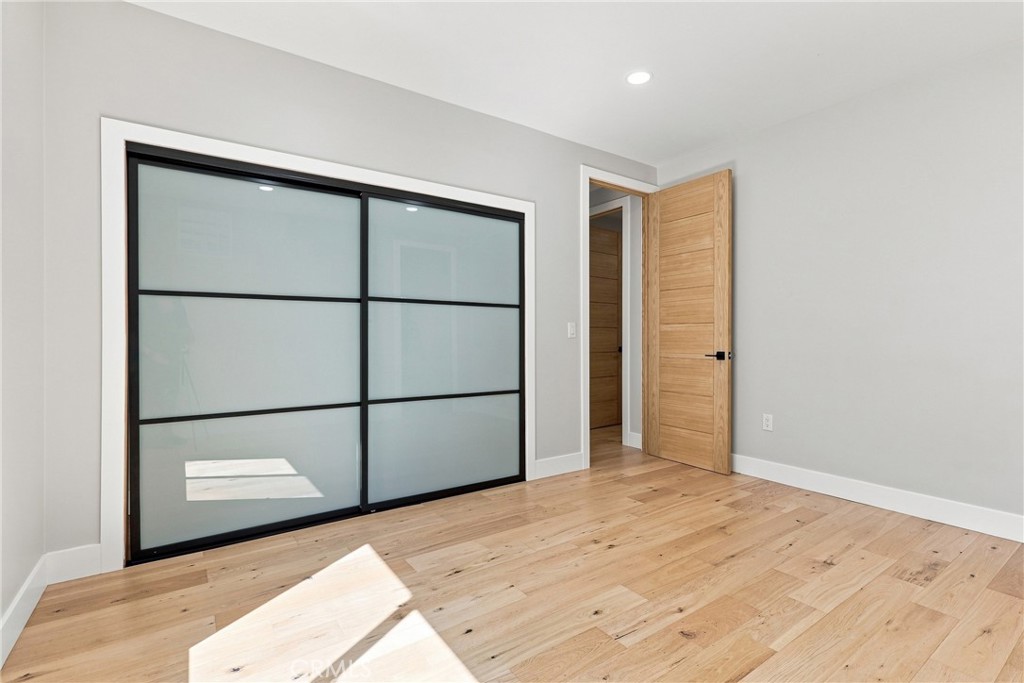 2103 Ola Vista