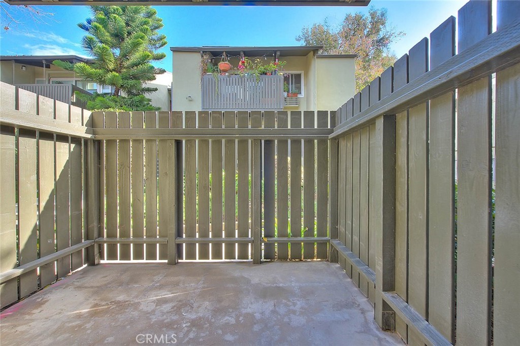 4822 Hollow Corner