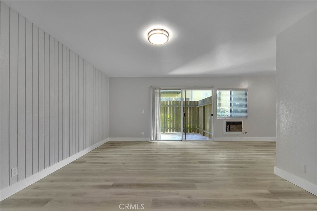 4822 Hollow Corner