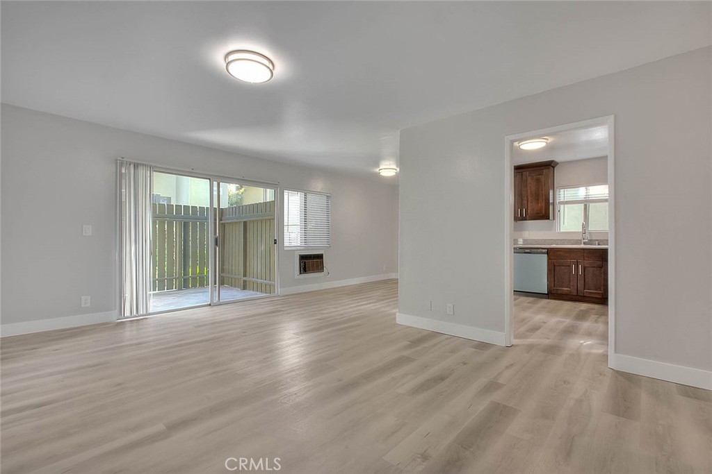4822 Hollow Corner
