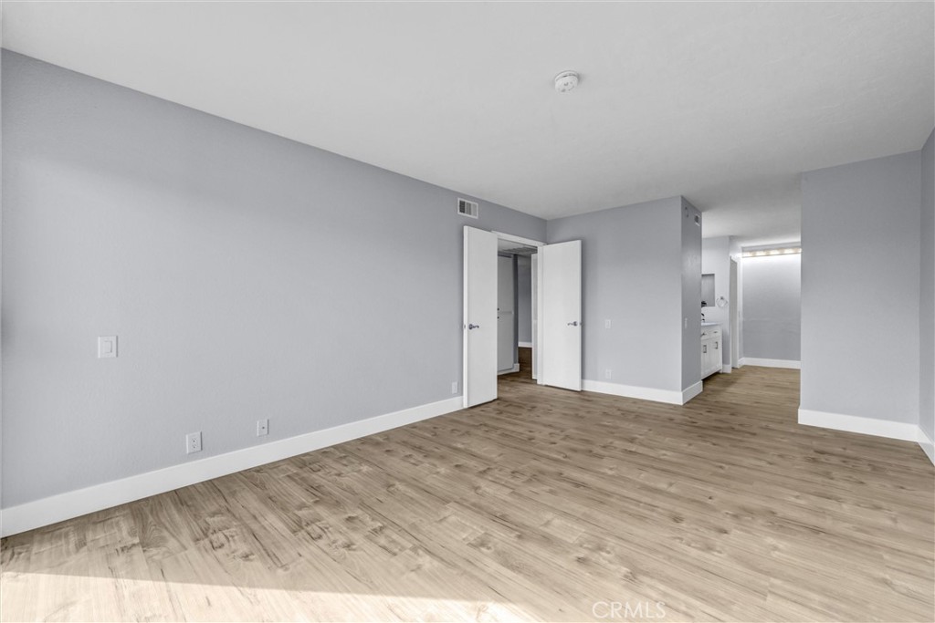 2207 Apricot
