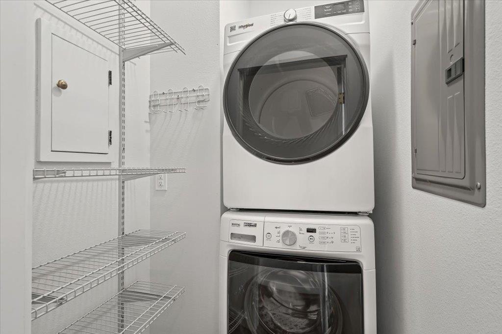 9913 Little Creek CIR