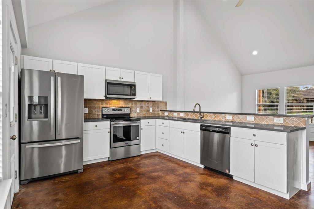 9913 Little Creek CIR