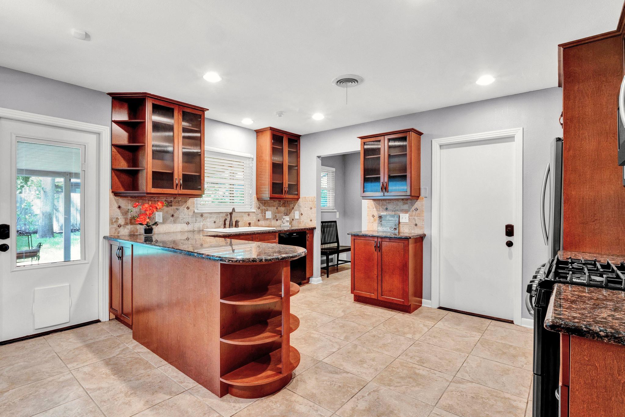 1405 Briarcliff BLVD