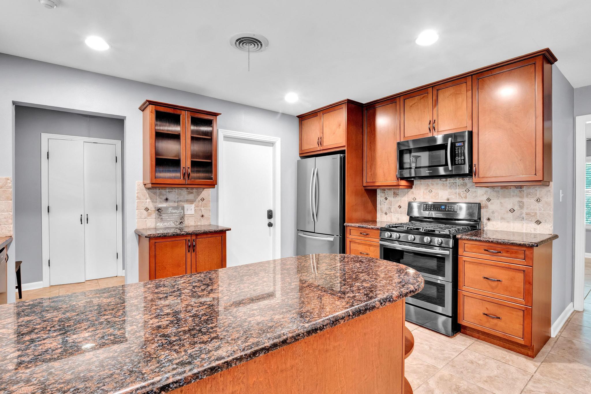 1405 Briarcliff BLVD