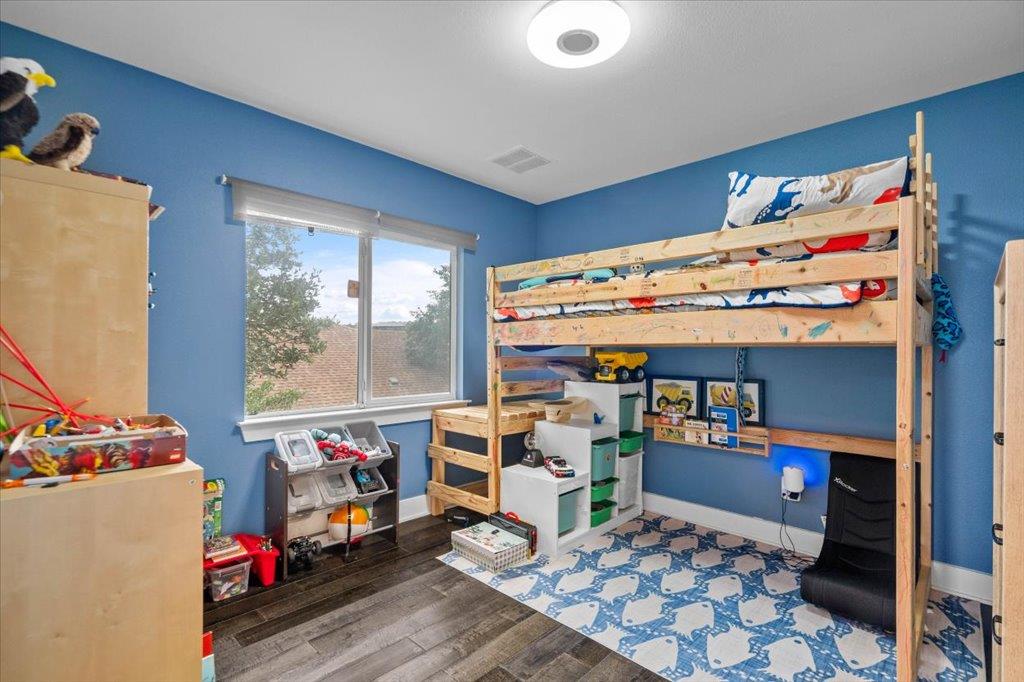 10304 Twin Lake CIR