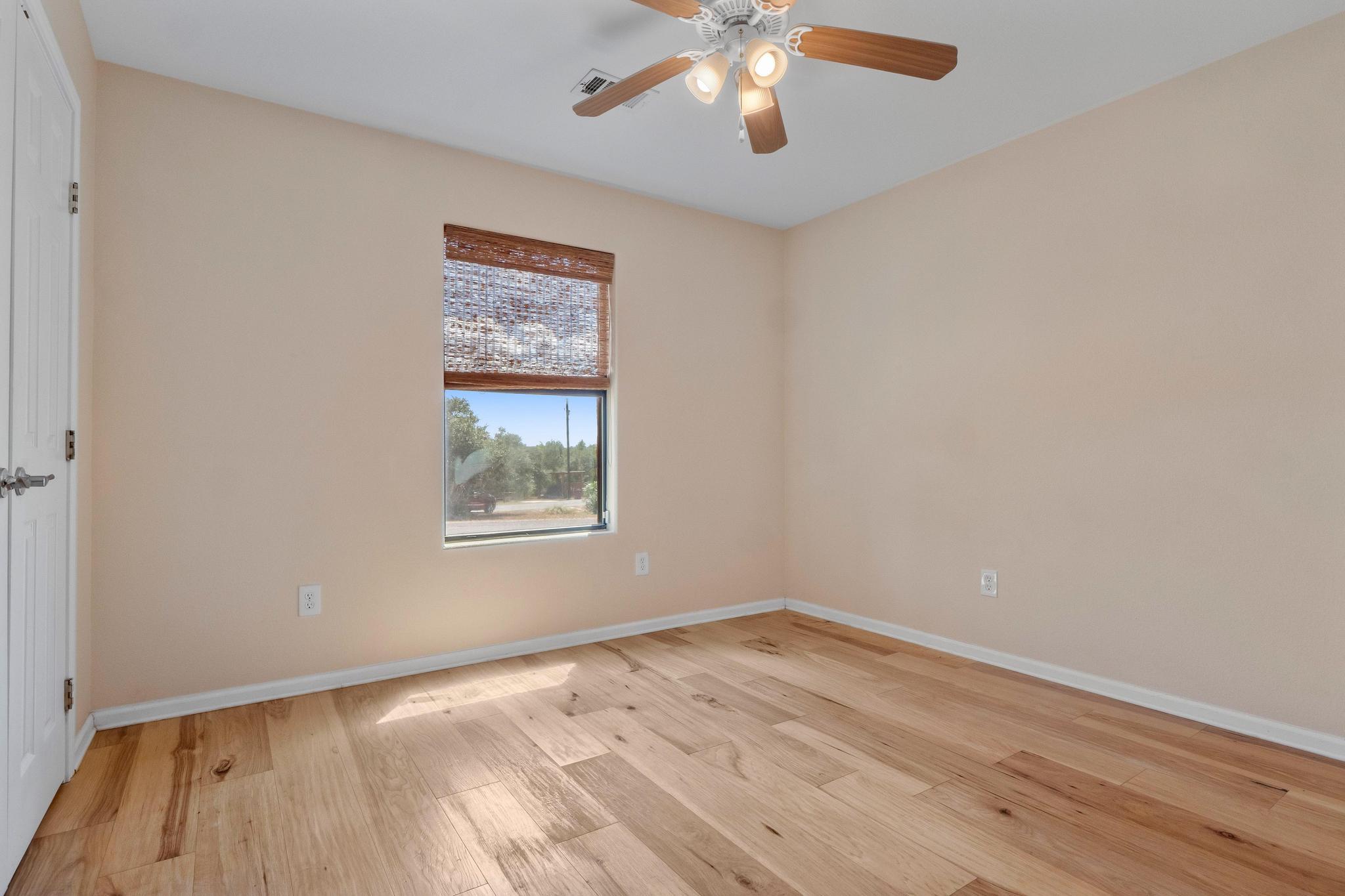 10213 Thomas Lane
