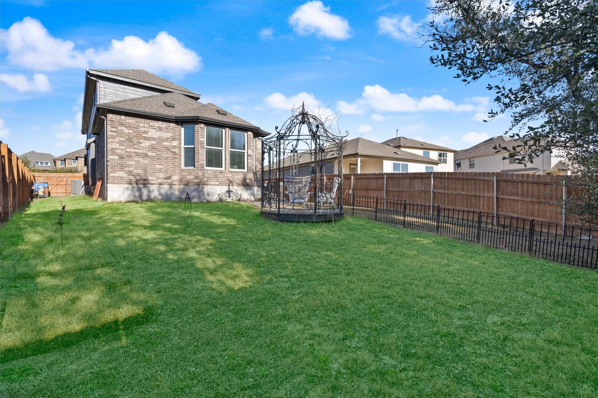 8008 Prairie Rye DR