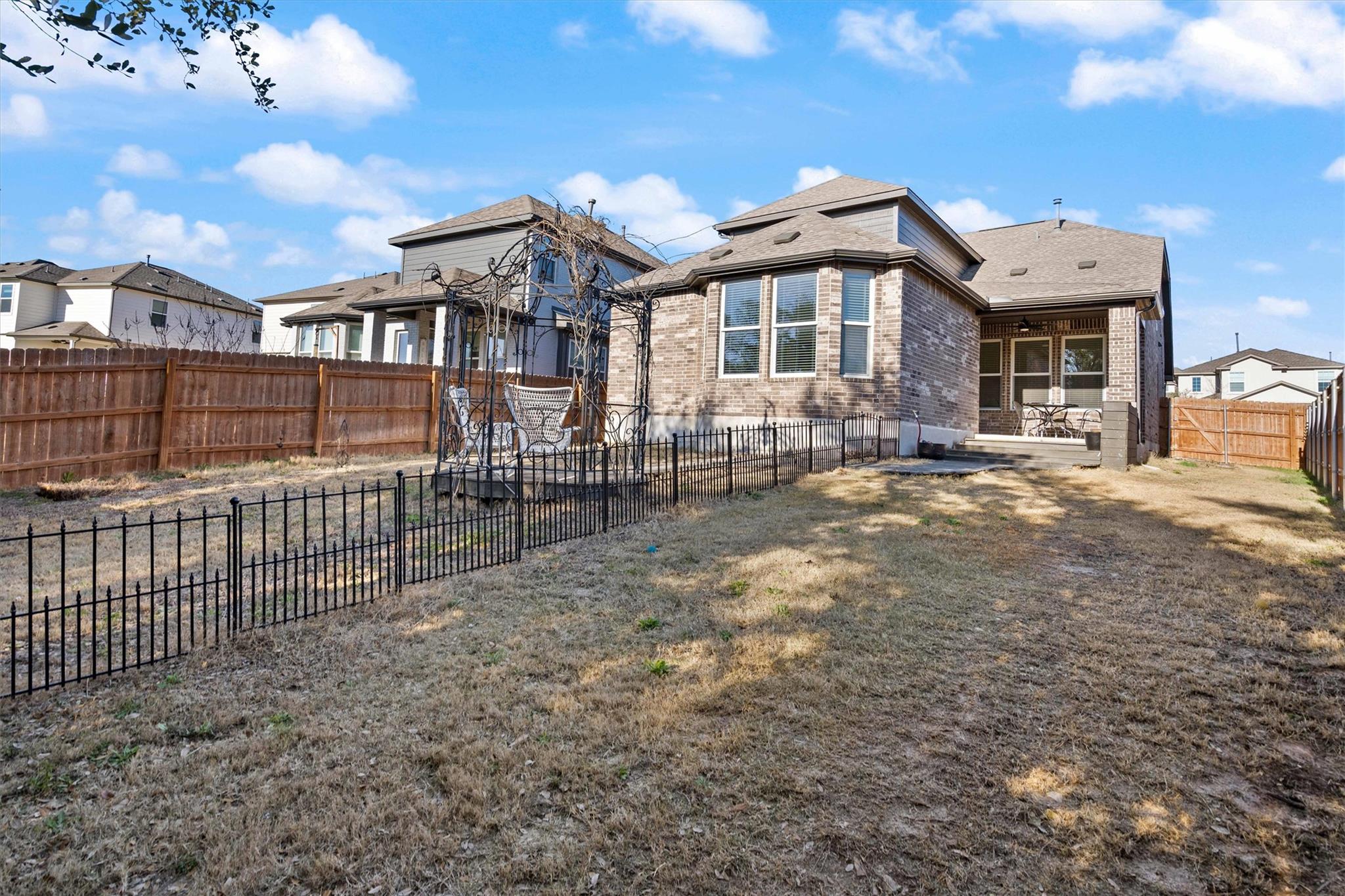 8008 Prairie Rye DR