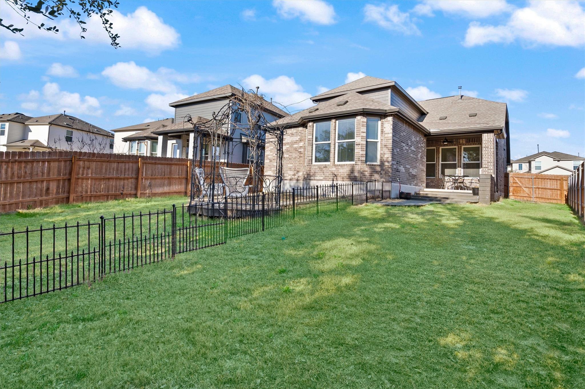 8008 Prairie Rye DR
