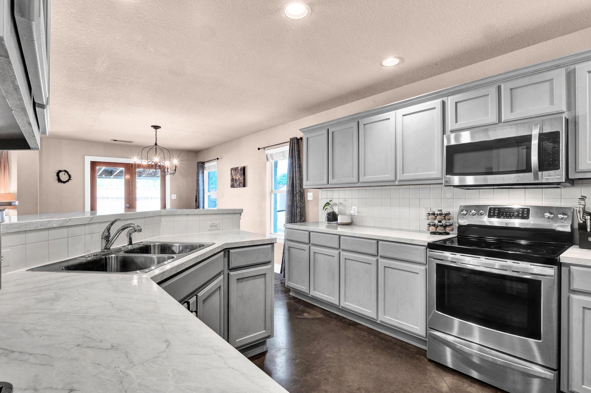 10270 Twin Lake Loop LOOP
