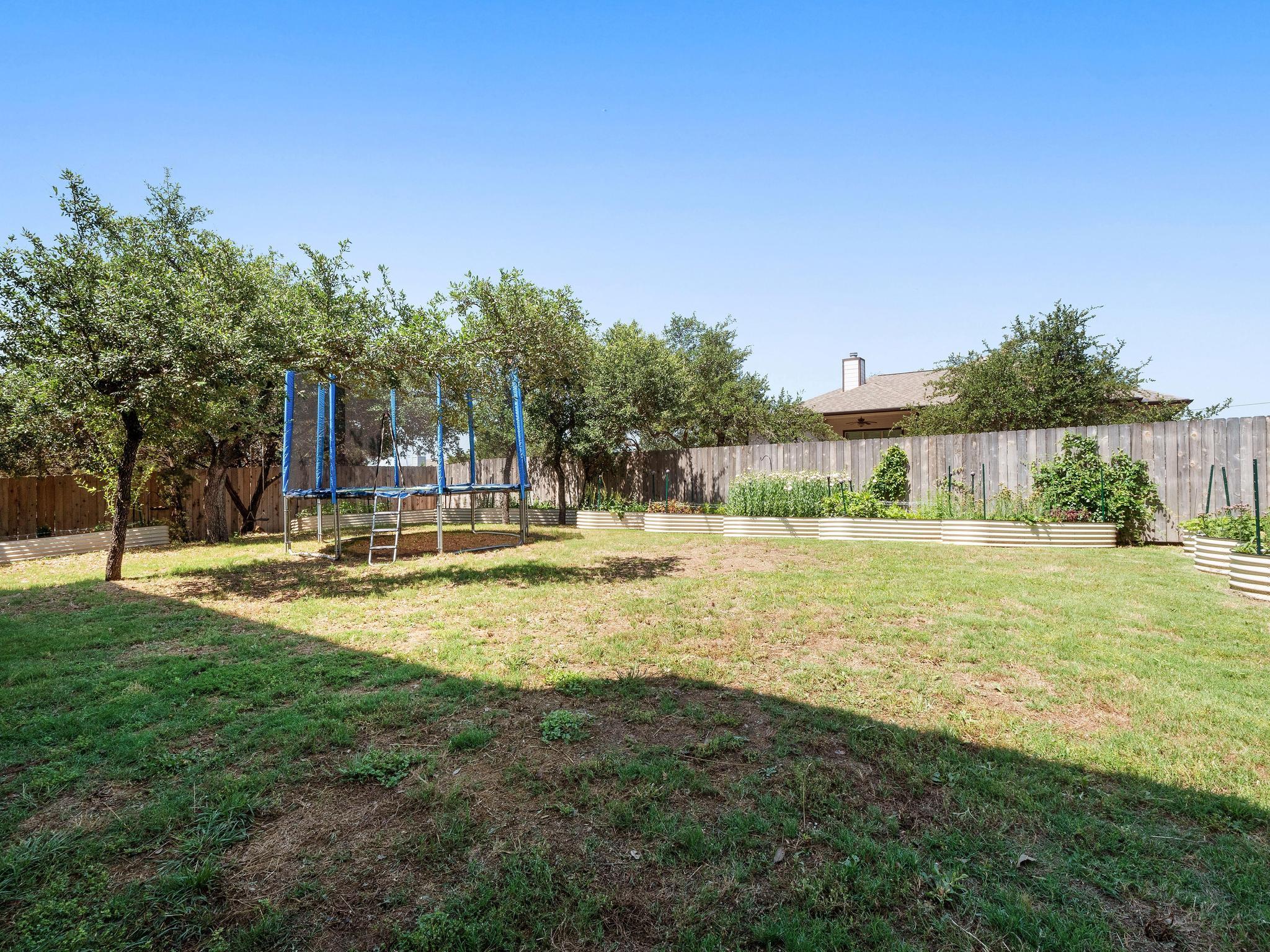 10103 Twin Lake LOOP