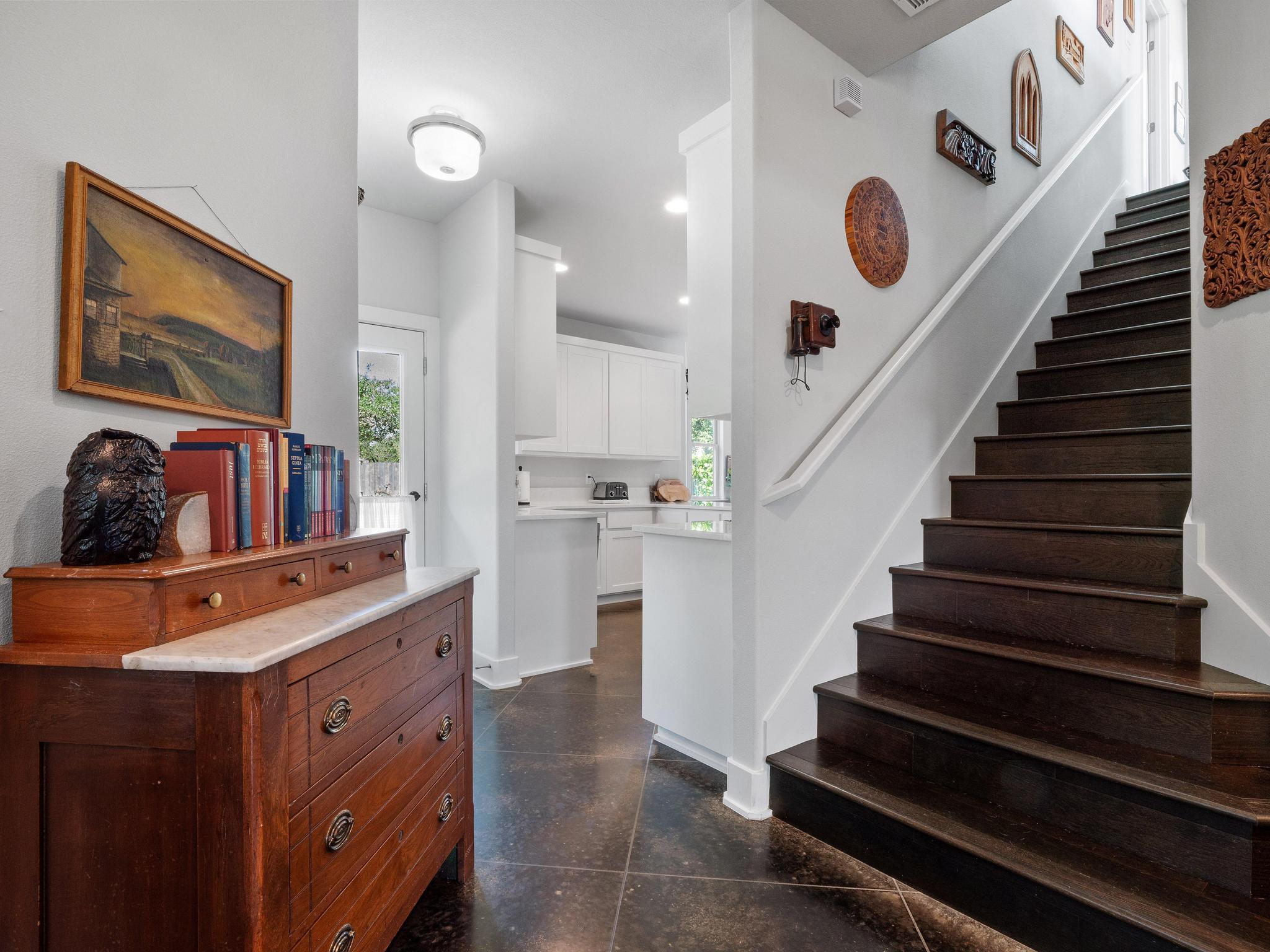 10103 Twin Lake LOOP