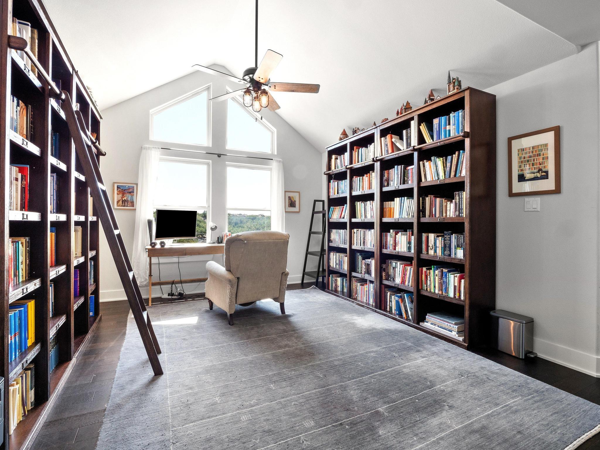 10103 Twin Lake LOOP