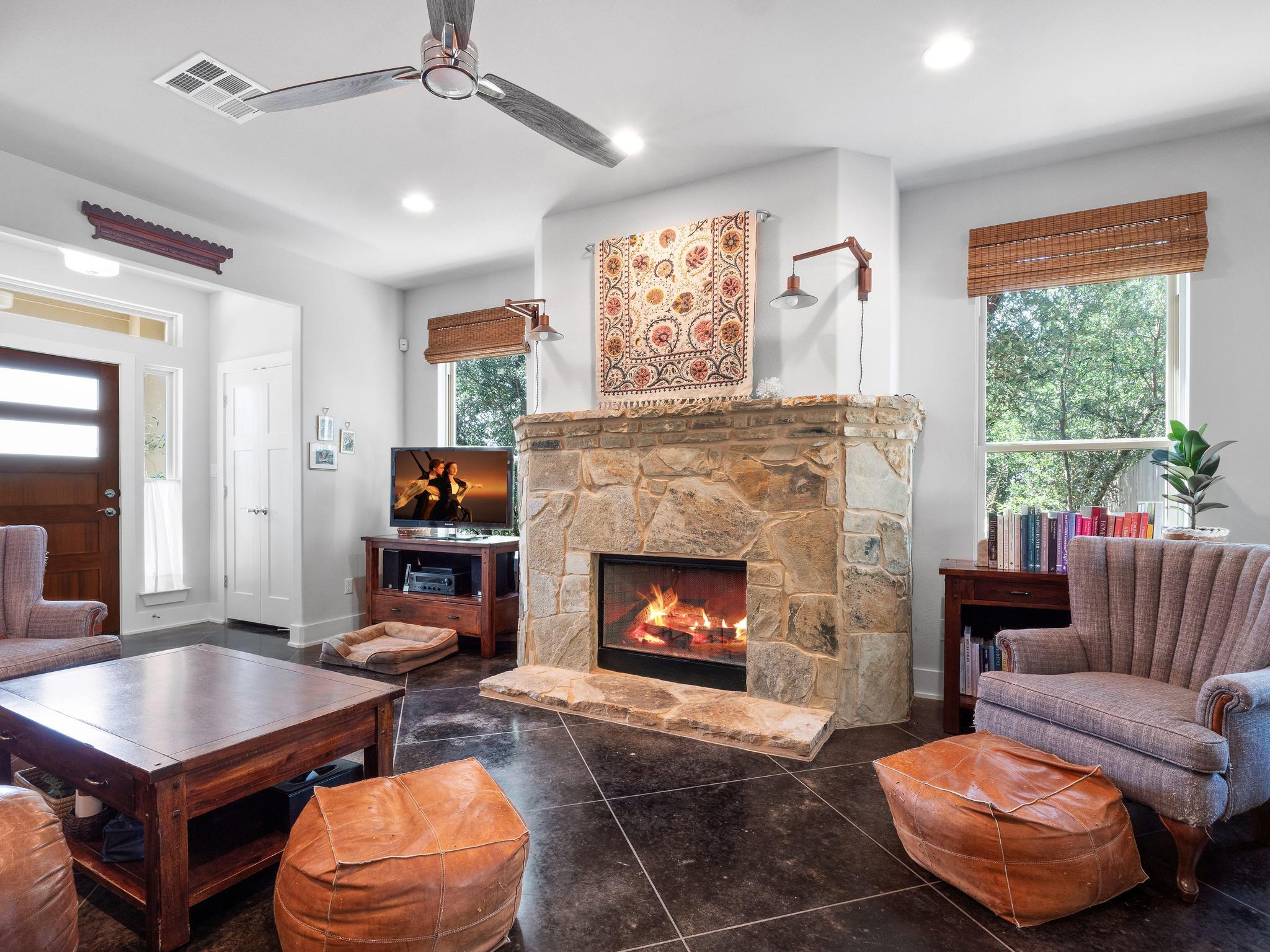 10103 Twin Lake LOOP