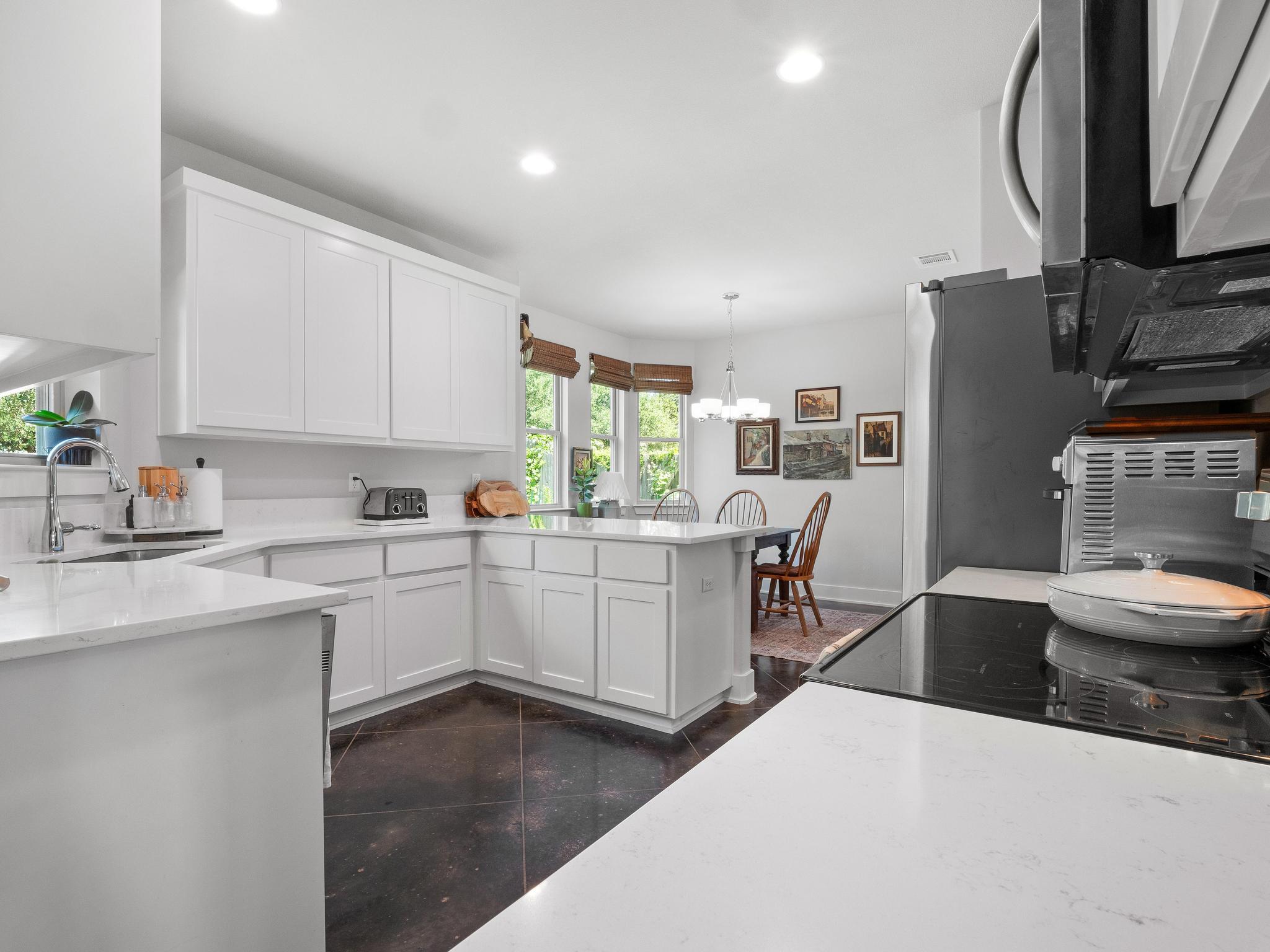 10103 Twin Lake LOOP