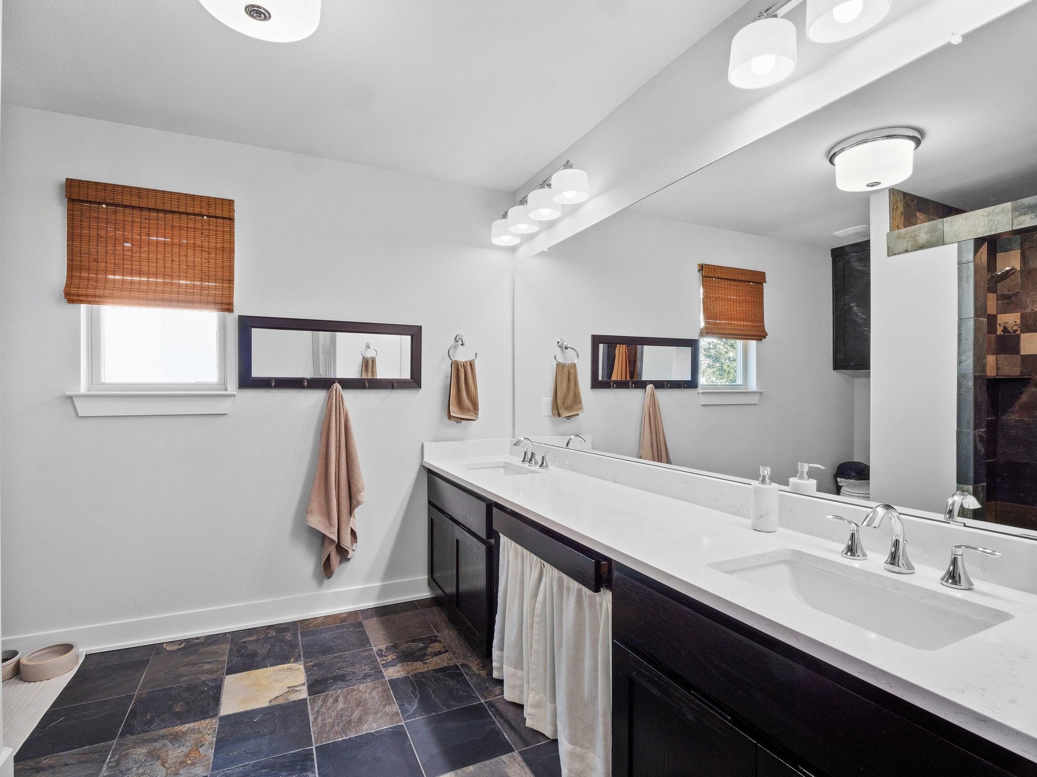 10103 Twin Lake LOOP