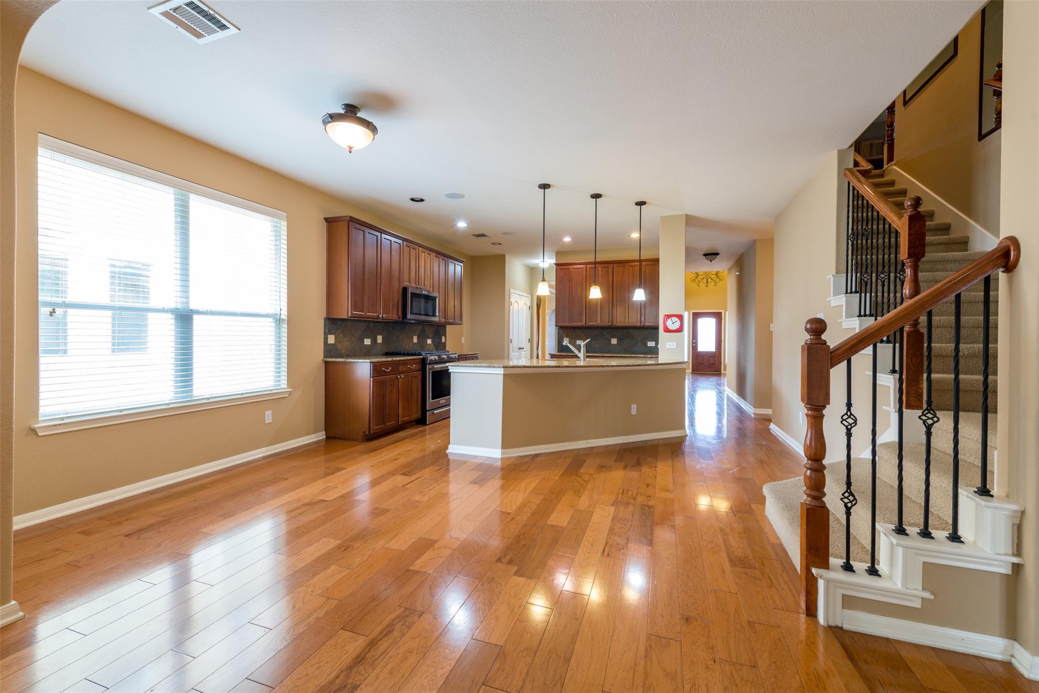 14305 Broadwinged Hawk DR