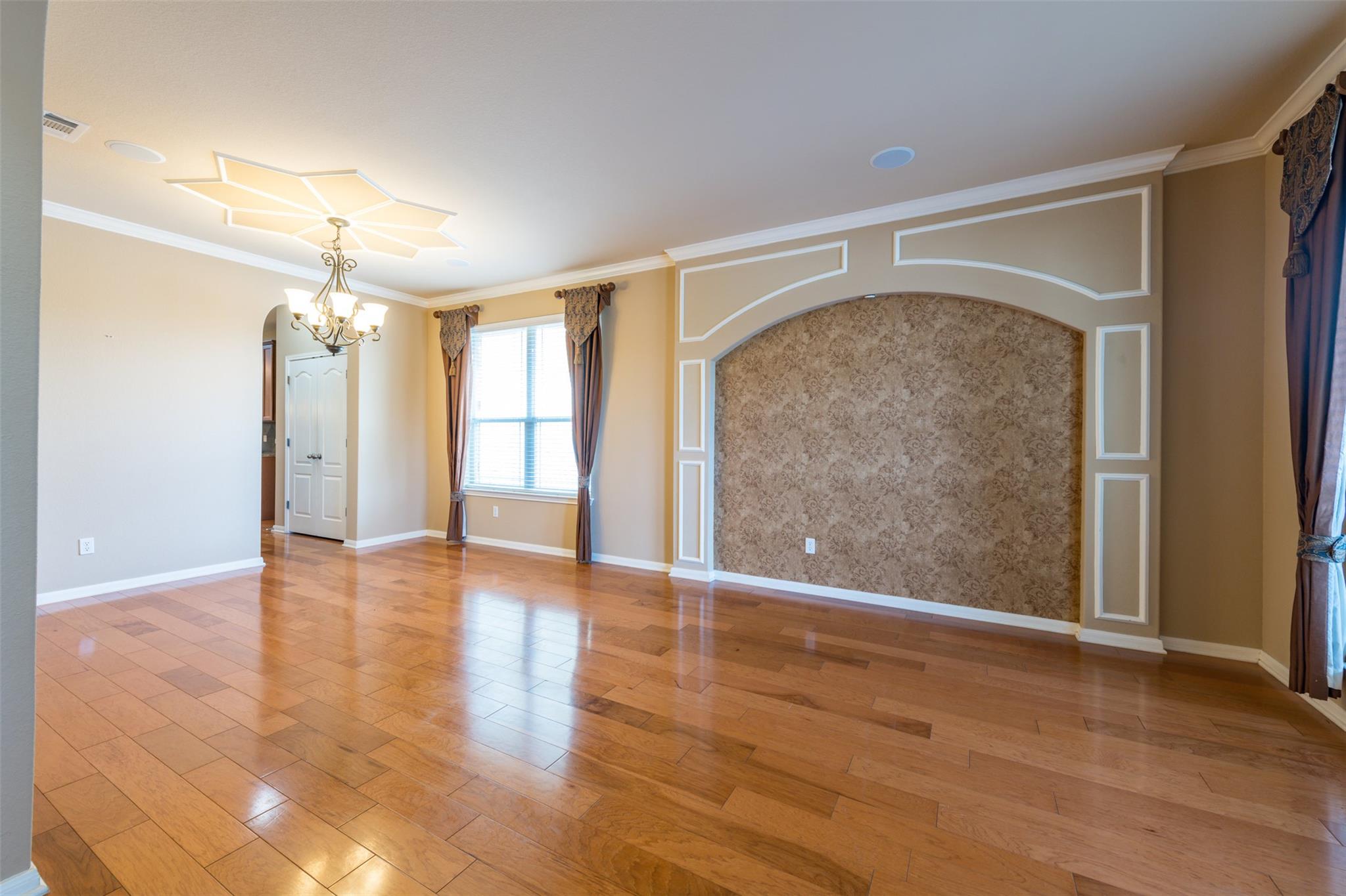 14305 Broadwinged Hawk DR