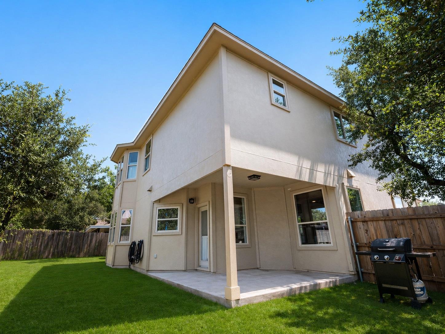 10103 Twin Lake LOOP