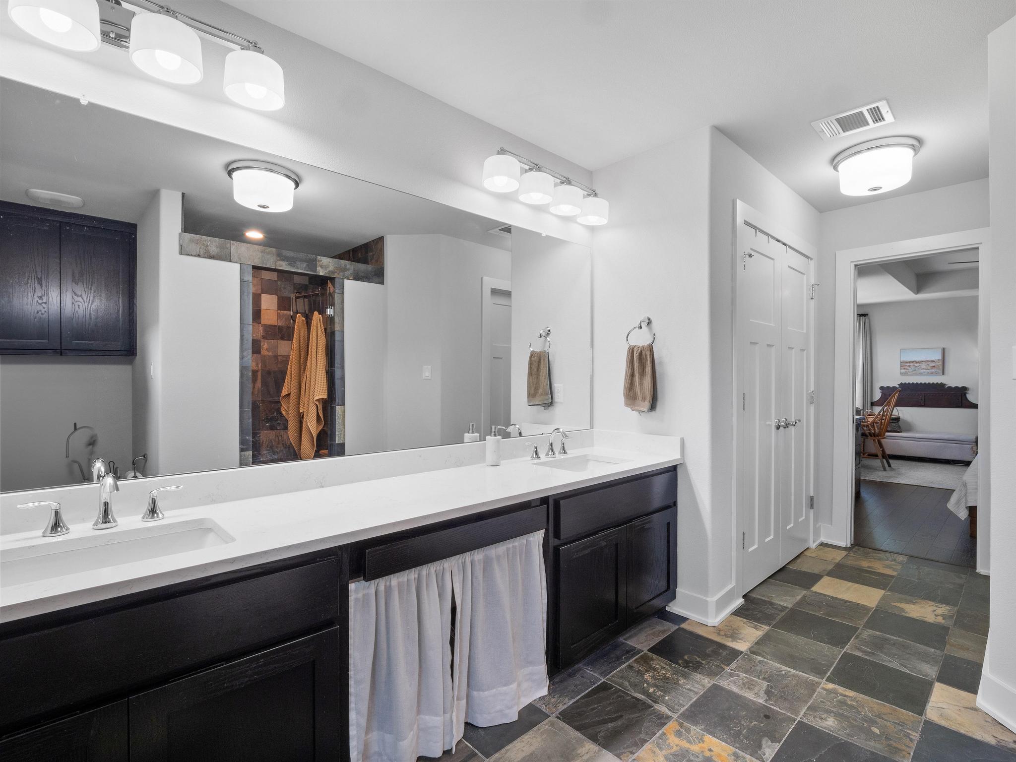10103 Twin Lake LOOP